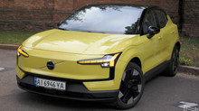Volvo EX30: що приваблює нових клієнтів? Лаконічність, комфорт чи динаміка?