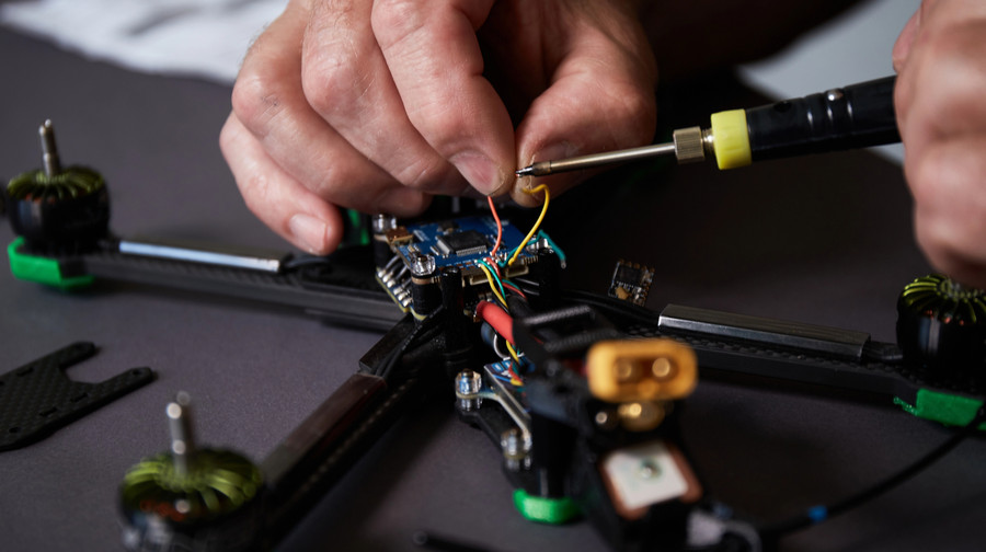 TAF Industries передала військовим 2000 своїх дронів, які безплатно оновила для ЗСУ