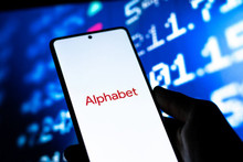 Історична угода: Alphabet веде переговори про придбання стартапу з кібербезпеки Wiz за $23 млрд