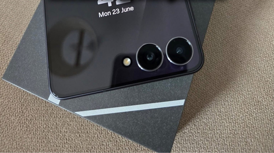 В інтернеті з'явилось перше відео з демонстрацією Samsung Galaxy Flip7