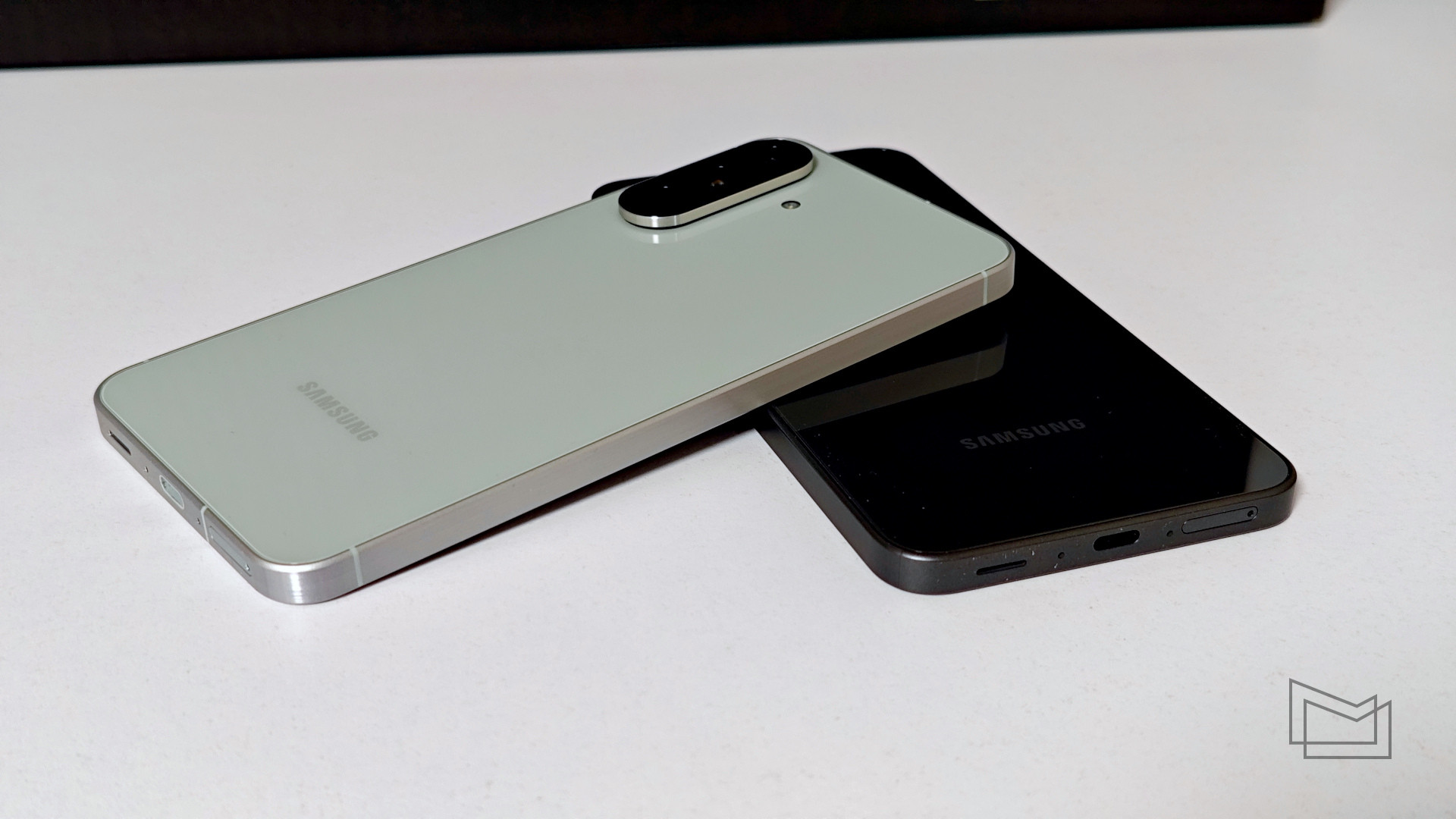 Огляд Samsung Galaxy A56 та Galaxy A36: дизайн та ергономічність