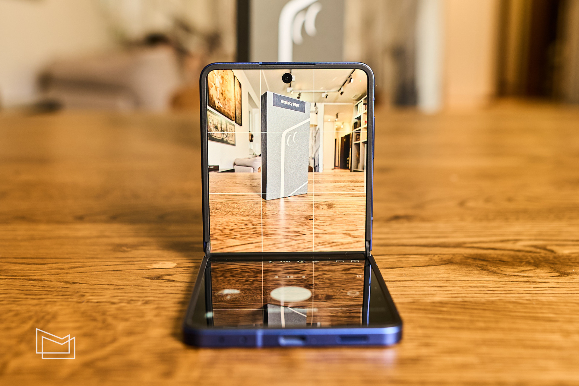 Огляд Samsung Galaxy Flip7: особливості використання та зовнішній дисплей